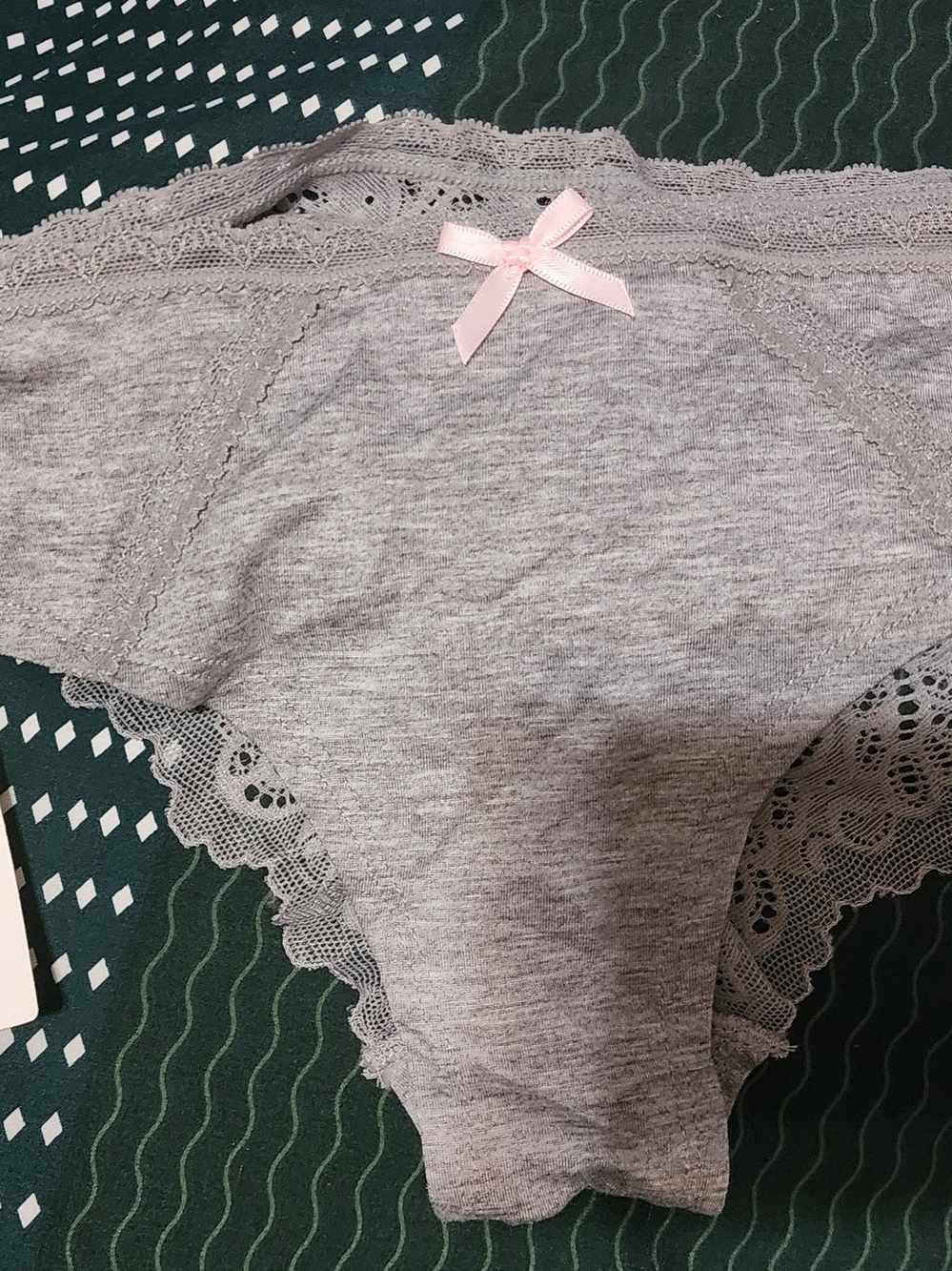Honeydew Intimates Heather Gray Bikini Panty with Pink Bow Sz Lrg NWT
